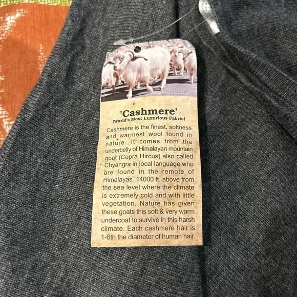 Hand knit NWT Grey Cashmere Poncho Sz M - Picture 8 of 9